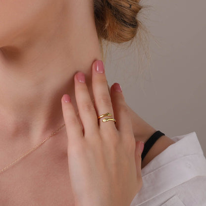 💛 24K GOLD Hug Ring – Elegant Adjustable Gold-Plated Ring