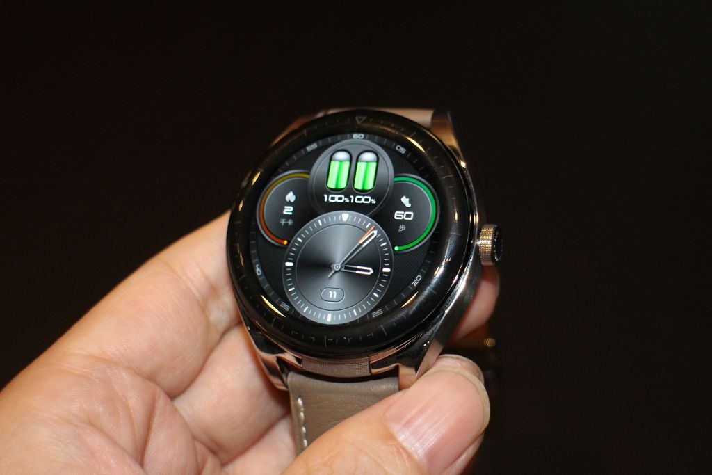 Honor Watch Magic with Airpods